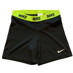 Women's Nike Pro DRI-FIT Black Athletic Shorts Size Large